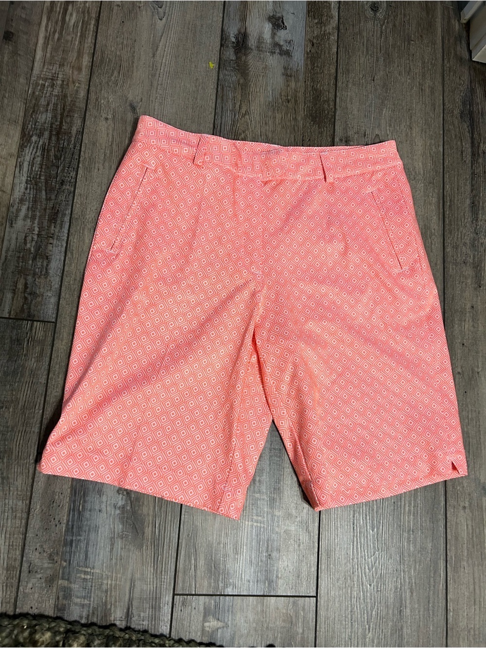 Lady Hagen Coral Pink Geometric Flat-Front Golf Shorts 10” essentials